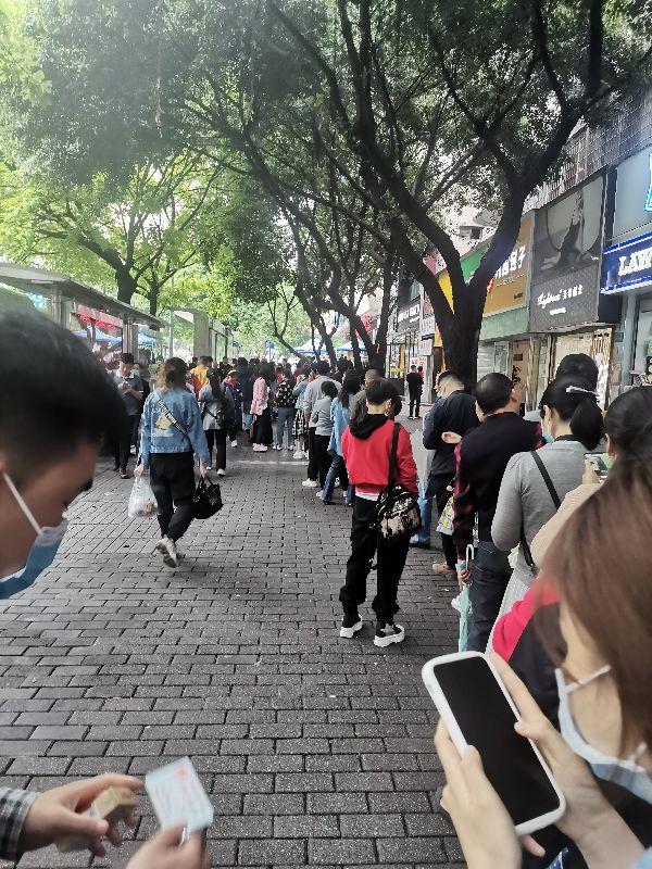 最新新冠疫苗股的投资前景与争议解析
